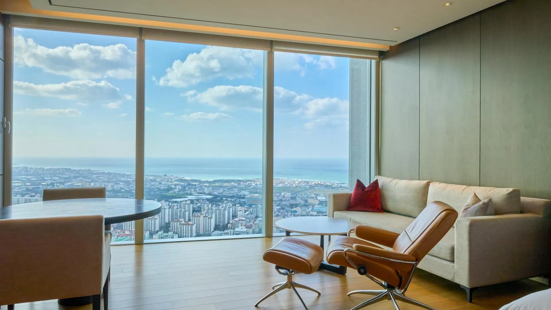 Grand Hyatt Jeju Hotel 5*,  South Korea